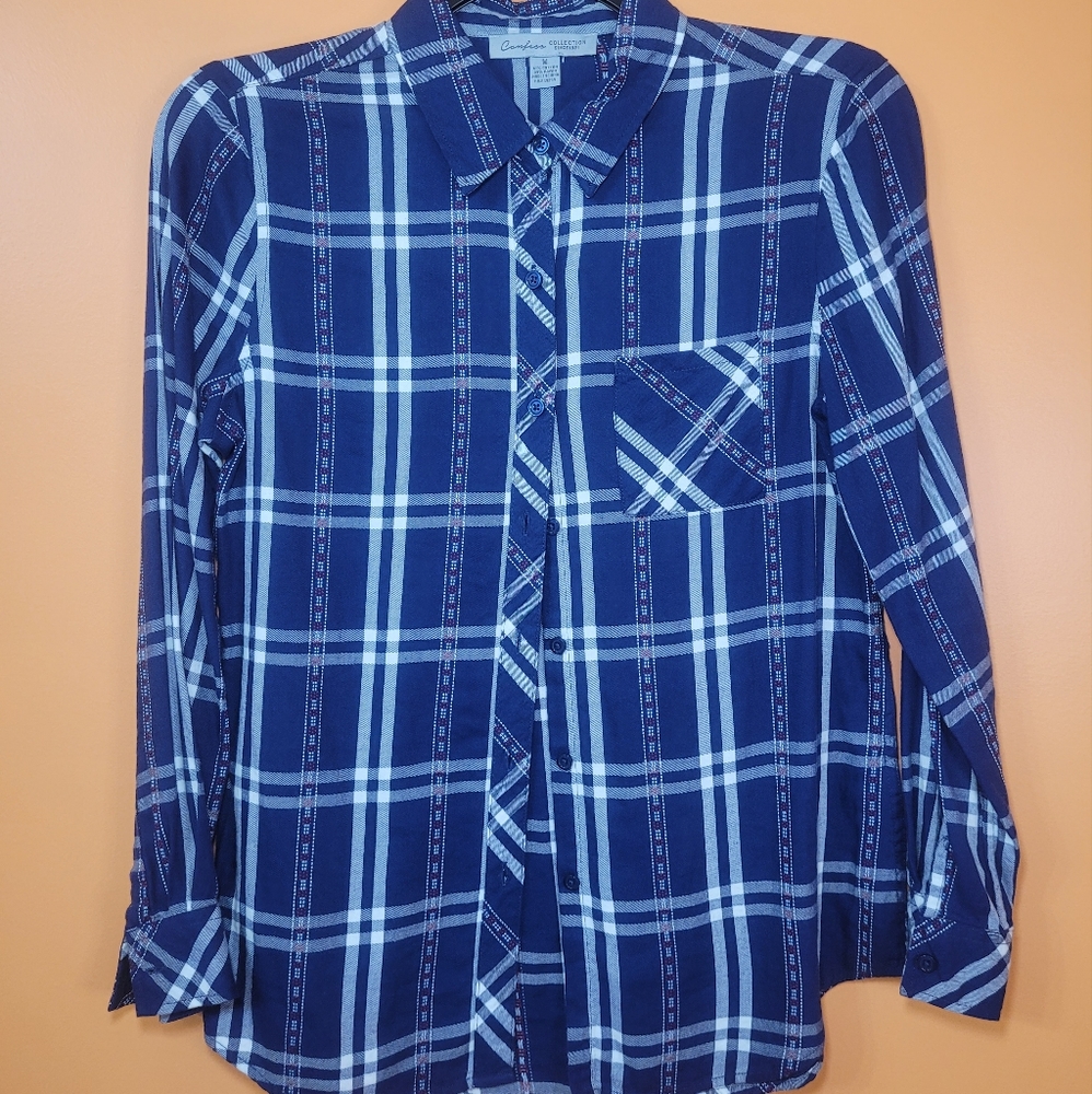 Long sleeve plaid flannel shirt